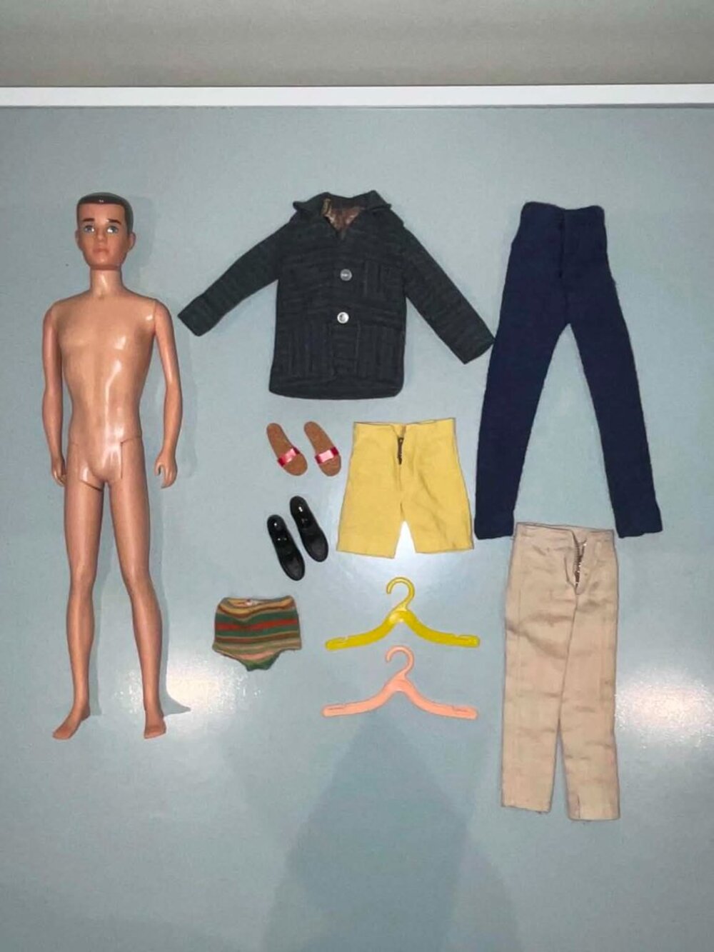 ORIGINAL Vintage KEN Doll 1960 – With clothing & shoes
